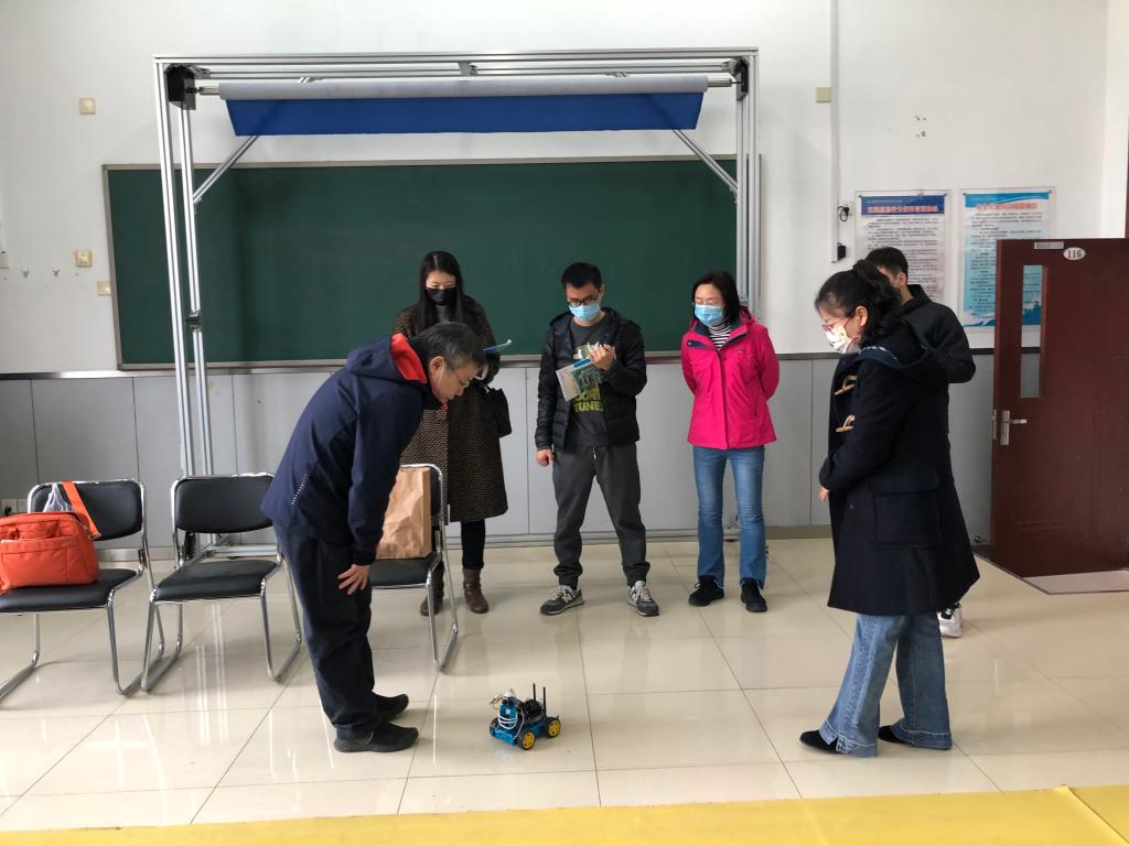 20220324-电信工程学院积极拓展社会服务项目.jpg 20220324-电信工程学院积极拓展社会服务项目.jpg