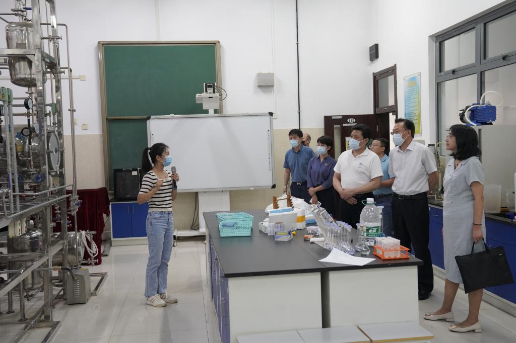 20220830-北京青年政治学院乔东亮院长一行来英国365调研交流 (1).JPG